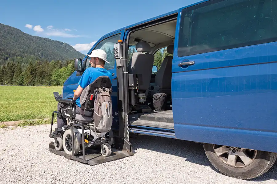 Wheelchair & Scooter Auto Lift